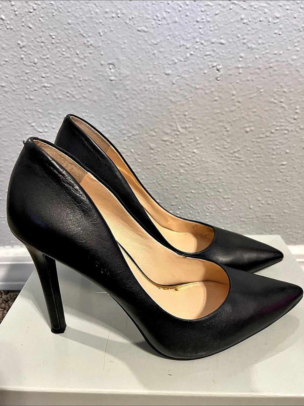 Jessica Simpson JS-CALMERO Pointed Toe Pumps in Black US 8.5M